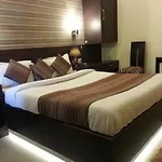 Hotel Varuna Varanasi