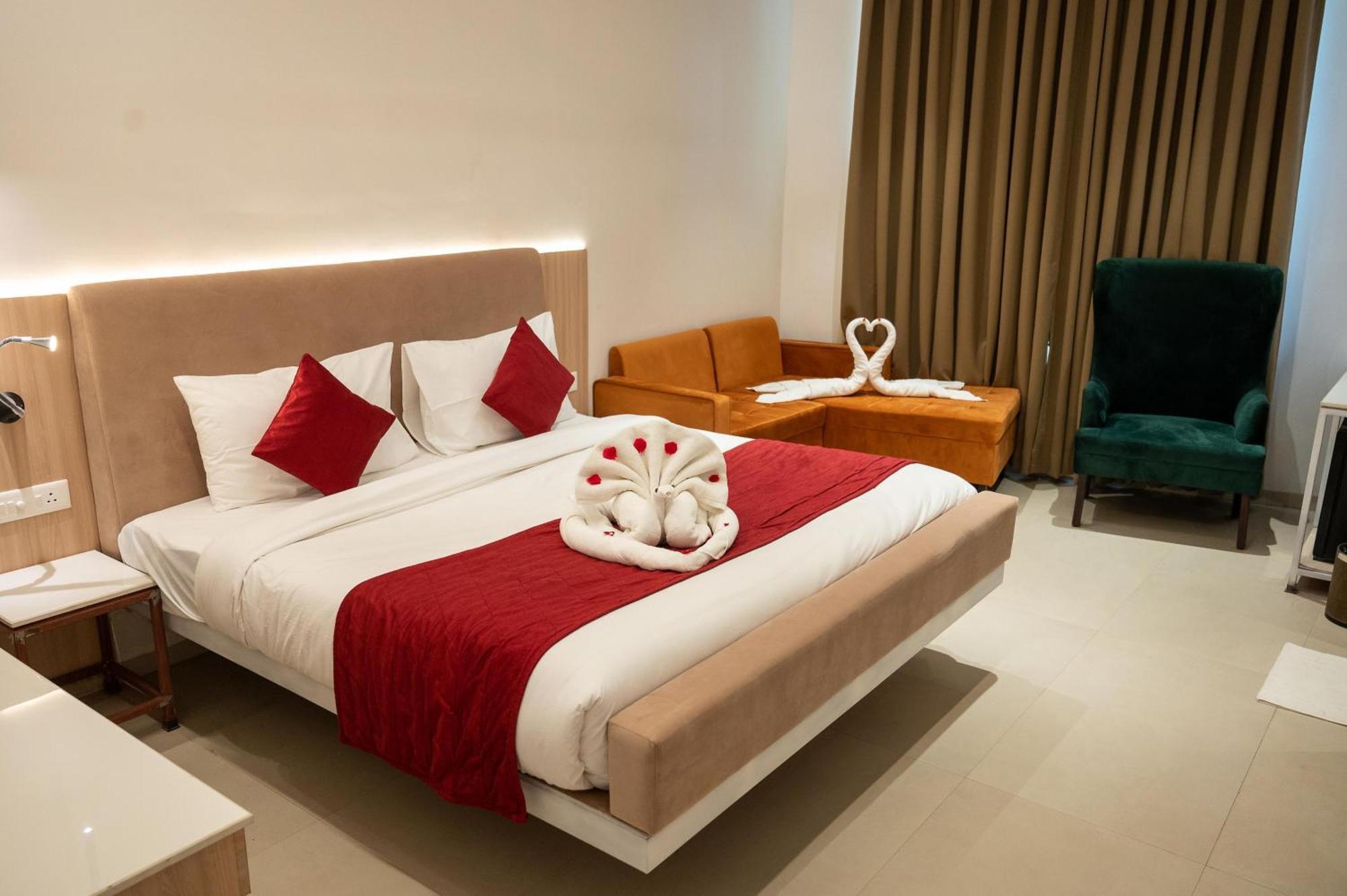 Hotel Varuna 5*
