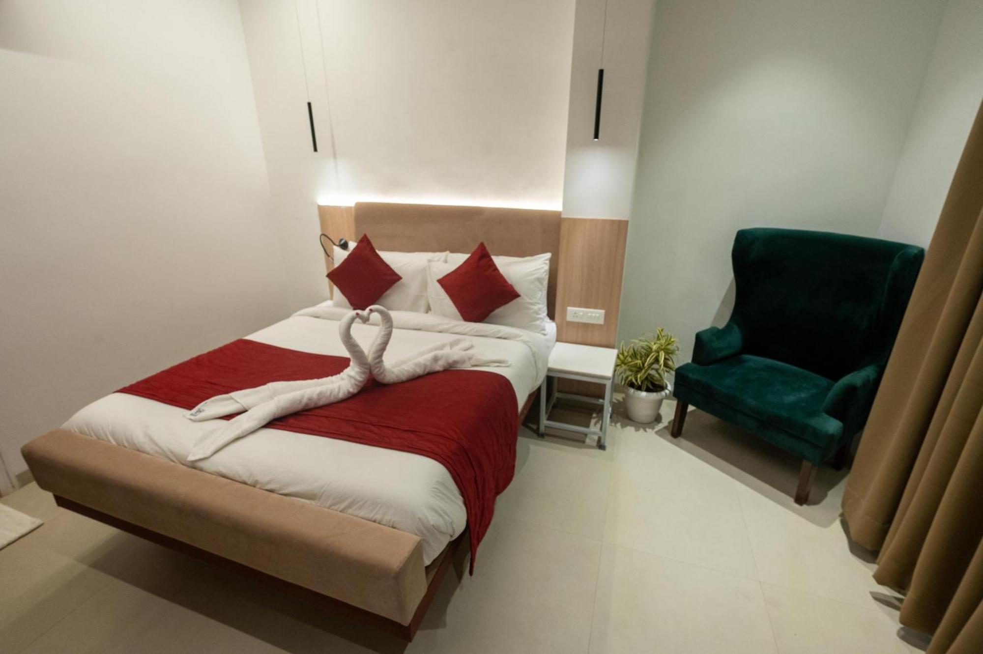 Hotel Varuna Varanasi