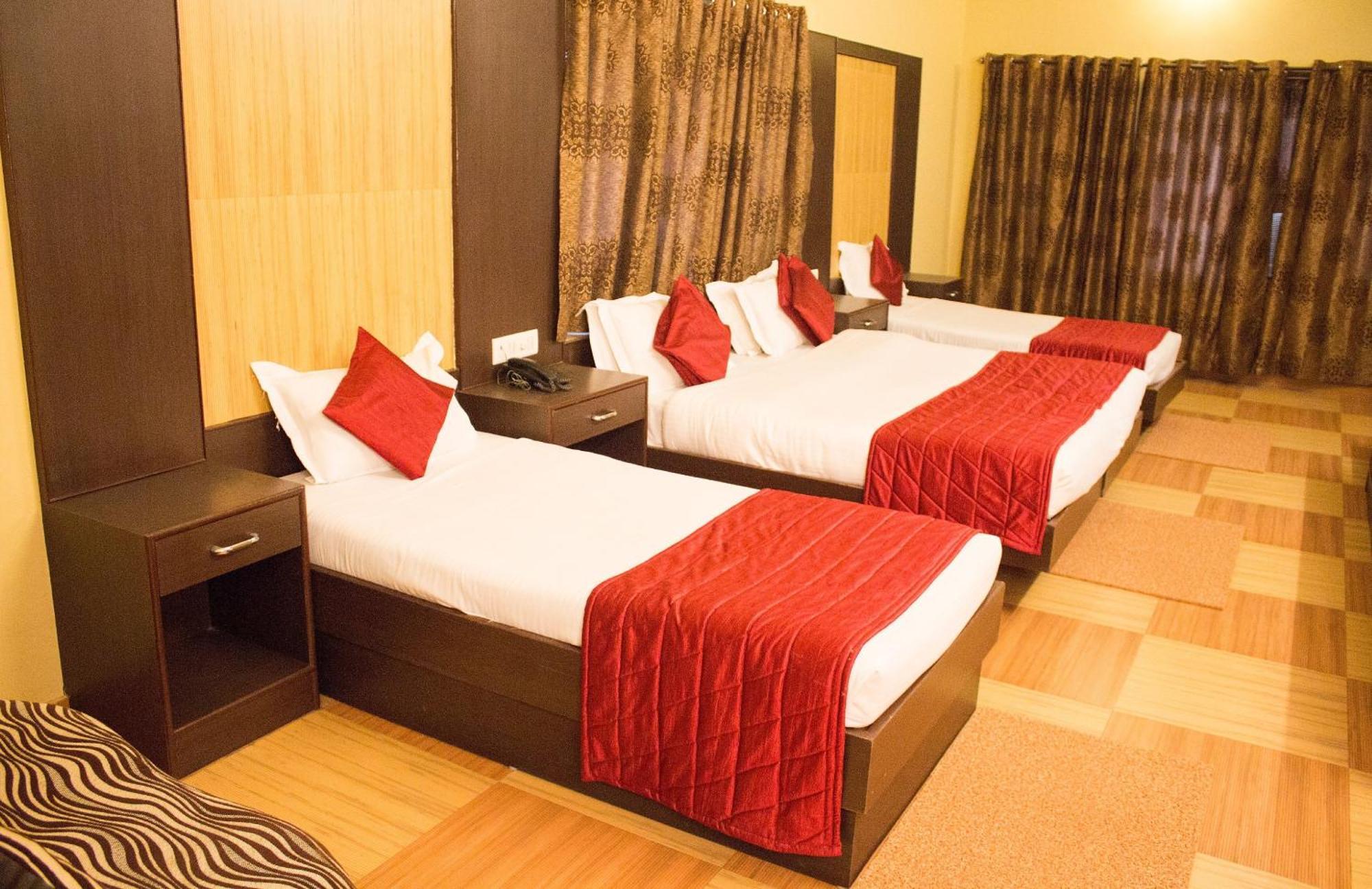Hotel Varuna Varanasi